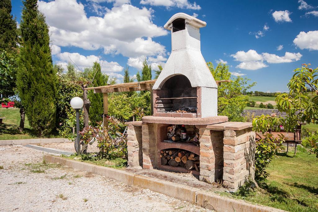 Agriturismo Podere Camollia Costalpino Exterior foto